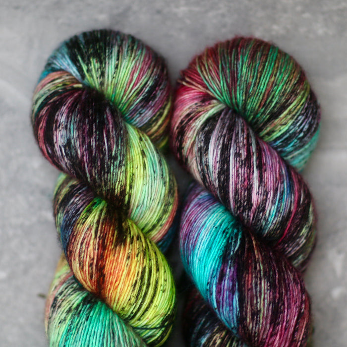 Twist Light | Electric Rainbow