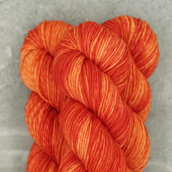Twist Light | GG Loves Orange