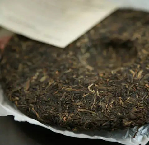 2009 DaYi "Da Yi Hong" (Red TAE) Cake 357g Puerh Sheng Cha Raw Tea - King Tea Mall