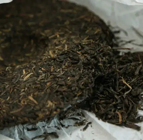 2009 DaYi "Da Yi Hong" (Red TAE) Cake 357g Puerh Sheng Cha Raw Tea - King Tea Mall