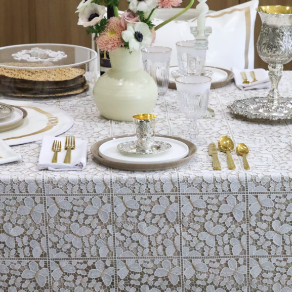 Dolce Flutter Tablecloth