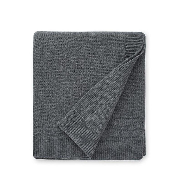 Pettra Throw - Elegant Linen