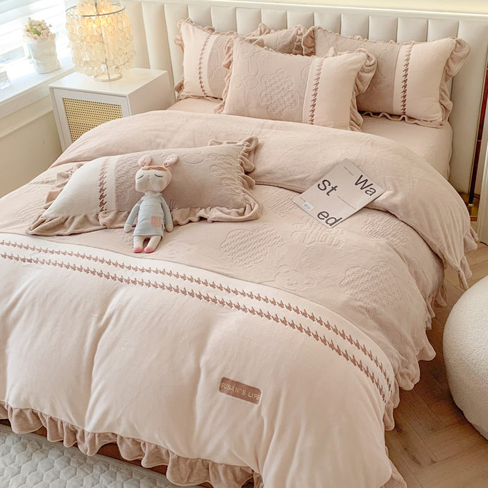 Princess-style Milk Fleece Winter Thickened Lace Bedding Set