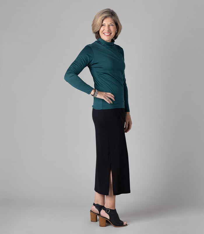 Women's Silkspun Turtleneck in Deep Sea Green