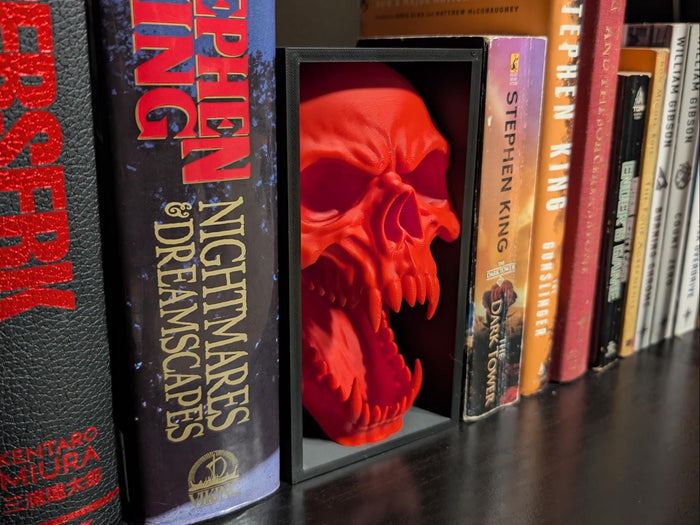 Vampire Skull Book Nook – Gothic Horror Bookshelf Decor