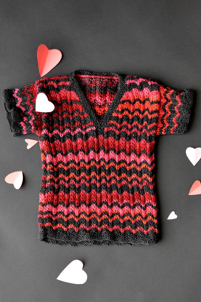 Zig to the Zag Tee Pattern Universal Yarn